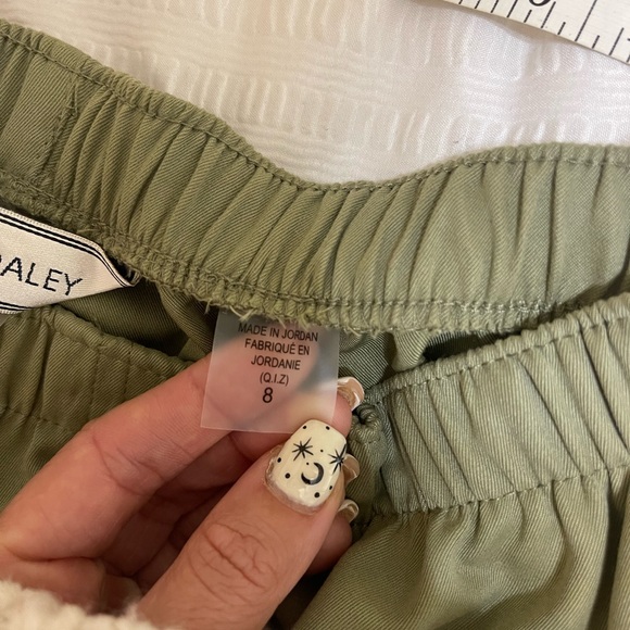 Womens trousers - Picture 6 of 9